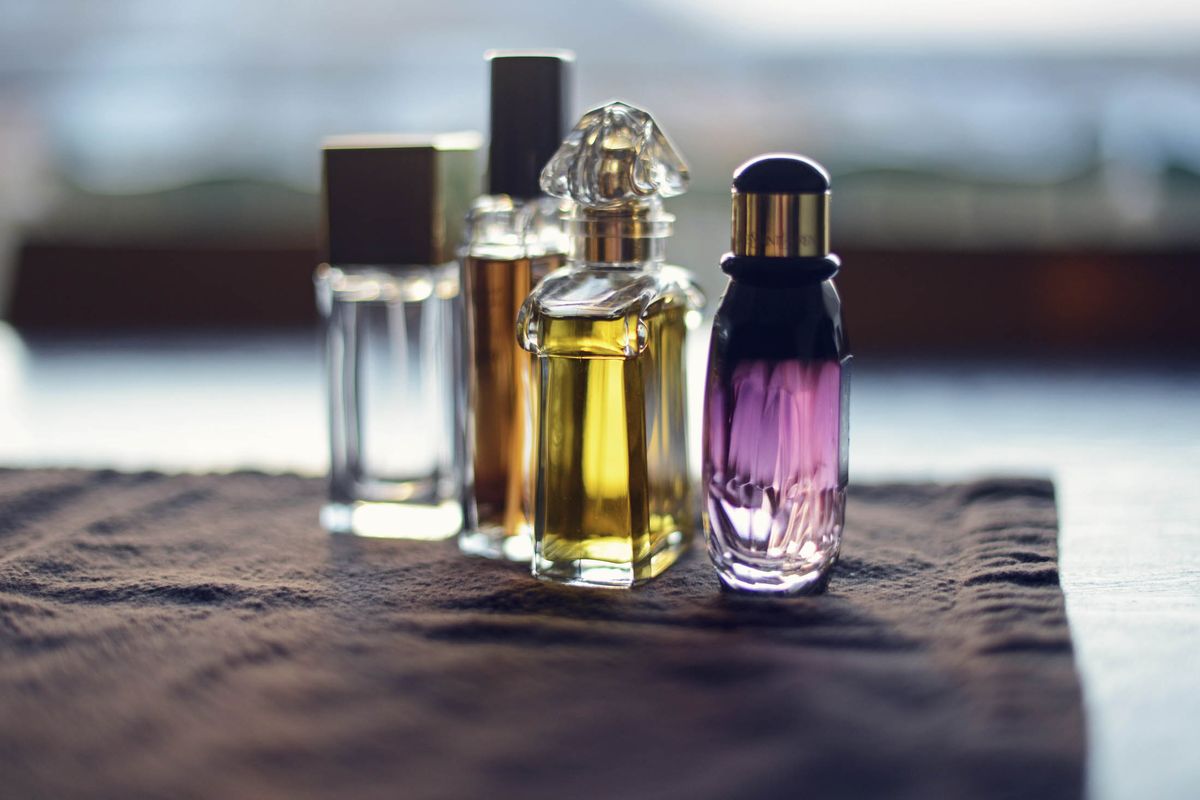 العطر في المنام لابن سيرين- تفسيرات الاحلام 7030 2