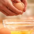 176 2 اضرار بياض البيض - الفوائد والاضرار التي تعود علينا من تناول البيض معاني علاء